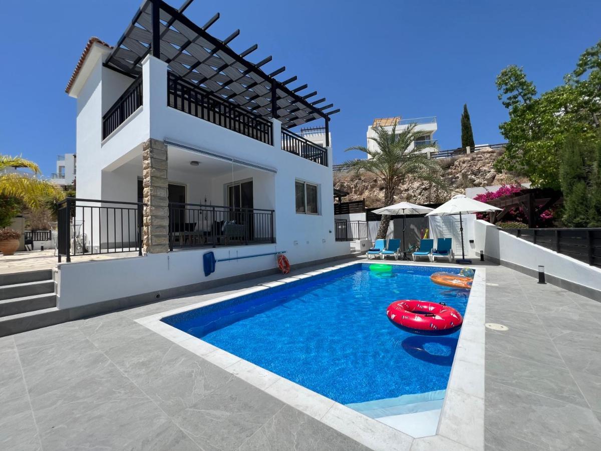 Villa Marina Sea-View Private Pool Peja Zewnętrze zdjęcie